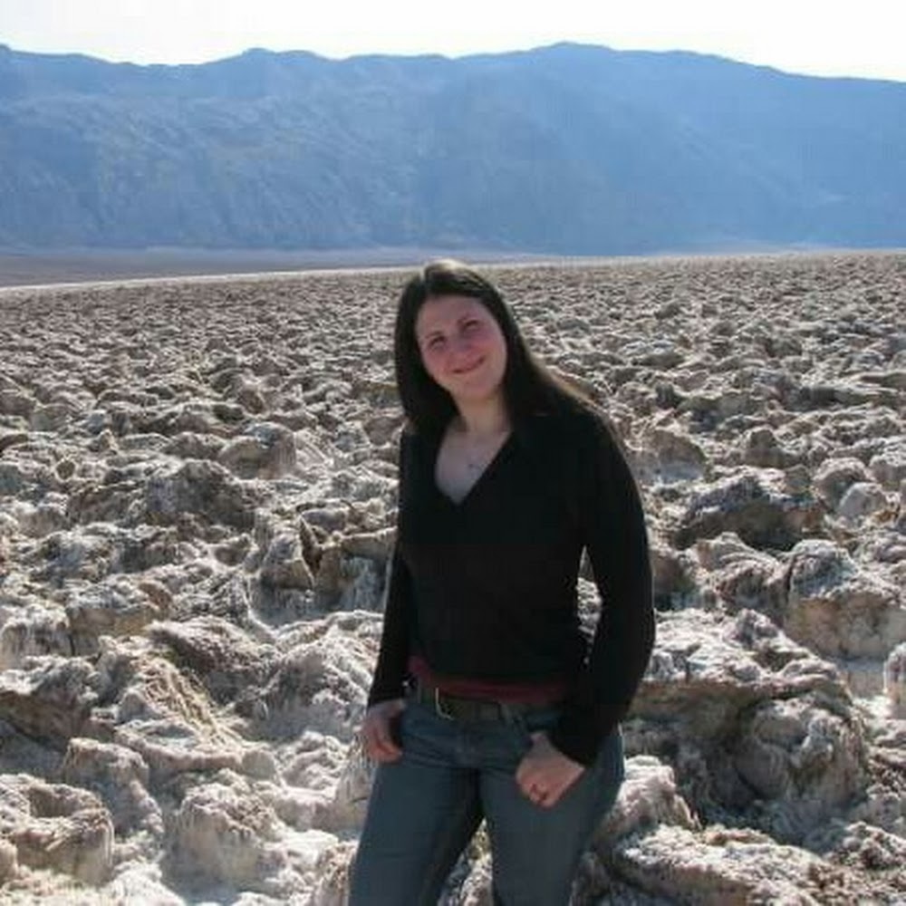 Meet your Posher, Leila